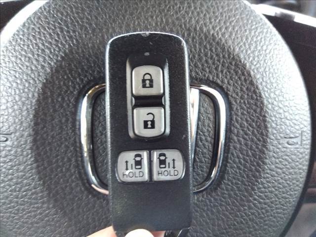 4WD☆ホンダセンシング☆8インチナビ☆Bluetooth☆バックカメラ☆ドラレコ☆前席シートヒーター☆両側電動ドア☆LEDライト＆フォグ☆シーケンシャルウィンカー☆オートブレーキホールド☆試乗OK☆