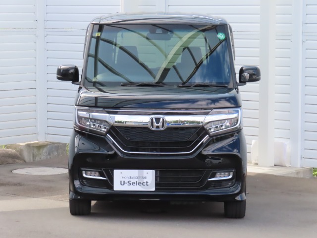 車検整備実施後お渡ししております。安心してお乗り頂ける様必要な消耗品などの交換いたします。納車準備費用や納車整備費用など追加で頂く事はありませんのでご安心下さい。