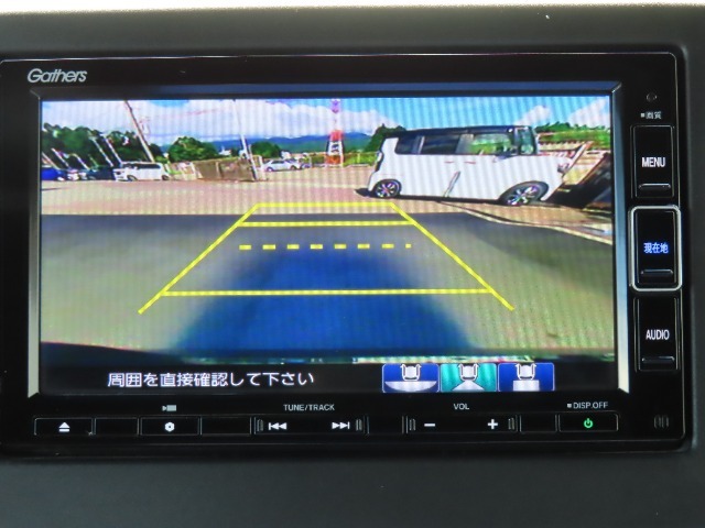 『バックカメラ搭載』　駐車時の強い味方バックカメラ搭載車です！これで駐車も楽々♪
