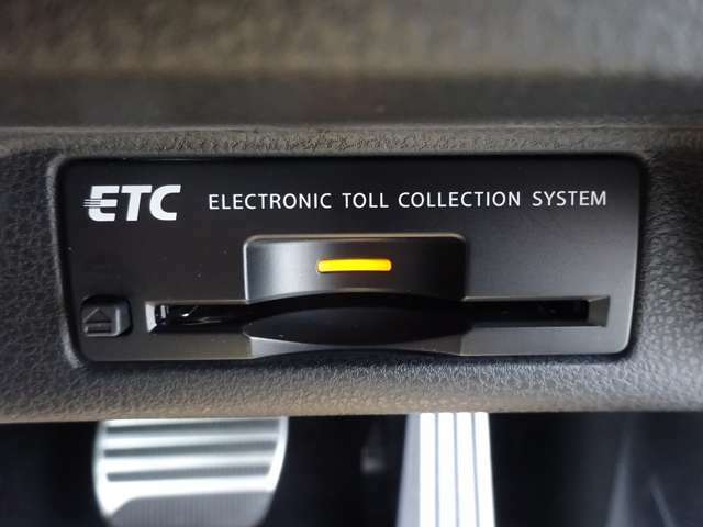 高速道路では便利なETCを装備しております。
