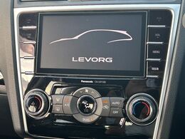 【メーカー純正パナソニックナビ】インテリアに溶け込むスタイリッシュな「専用設計」メーカーナビを装備♪視認性や操作性など基本性能にも優れ、より上質なカーライフをお楽しみいただけます。