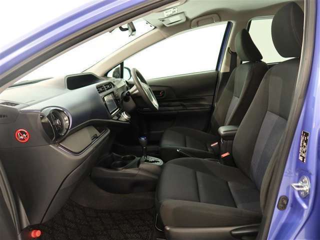車内のあらゆるところに施工！抗菌・防臭・抗ウィルスのチタニアもおススメです。