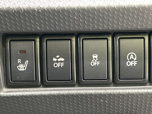 【シートヒーター】寒い日に重宝するシートヒーター！エアコンより早く温まってくれるので寒がりの人も安心ですね♪エアコンの温風は乾燥するから苦手、という方にもをおすすめです。