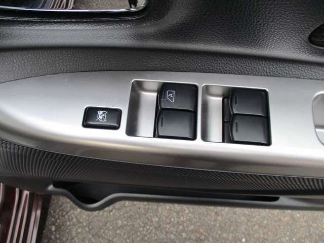 残念ながら当店にお好みのお車が無い場合・・・大丈夫です！全国仕入ネットなどを駆使しお好みのお車をお客様のご予算にてお探しする事が可能です！お店を色々回らなくても当店だけでOK！