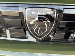 ライオンのロゴはプジョーエンブレムの象徴です。