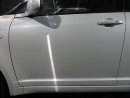 オンライン相談　スマホのカメラで車の細部をみながらのオンライン商談、ご来店なしでの契約、ローンの審査もかんたんです。