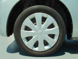 数あるコンパクトカーの中でも小回りは得意分野です☆