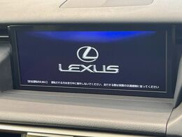 【10.3インチワイドナビ】高級感とインパクトのある大型ワイドナビを装備。各種オーディオ操作はもちろん、横長ワイド画面でのマップ2分割表示など、利便性も高いナビです♪