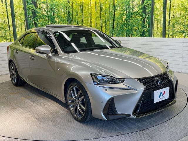 大好評のボディコーティング「弾スプラッシュコート」もご納車までに施工可能。通常のガラスコートと異なる、耐久年数6年の無機質ガラスコーティングが、ボディをキレイな状態に保ってくれます。