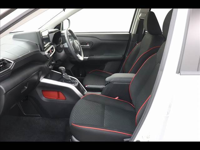 現在、展示してないお車も全国の提携オークションから仕入れ可能です！ルーミー、ラパン、フリード、BRZ、ロードスター、シャトル、フィット、アルファード、セレナ、タント、ジムニー、ノート、ヴォクシー