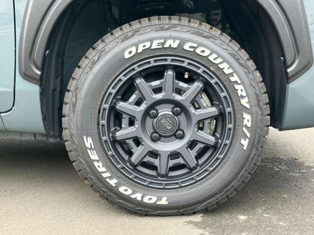 新品TOYOのオープンカントリータイヤ＆新品AMEのPPXアルミを装着しています☆