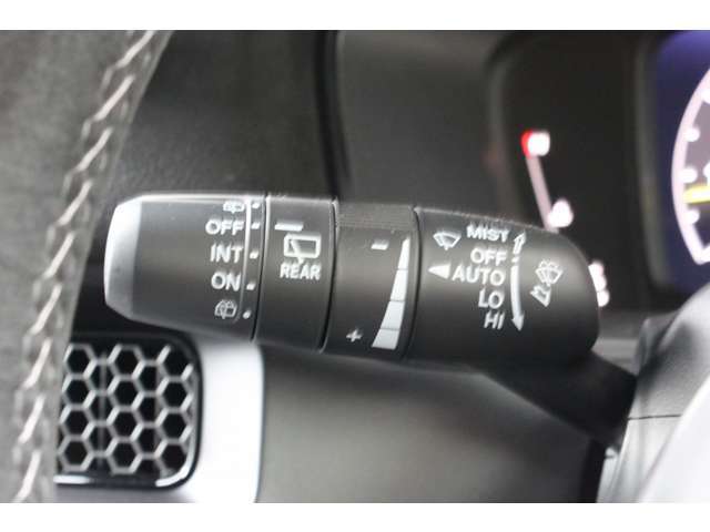 この度は当店のお車をご覧になっていただき、誠にありがとうございます。ぜひじっくりとご検討下さい。気軽にお問合せ・お見積りお待ちしております。