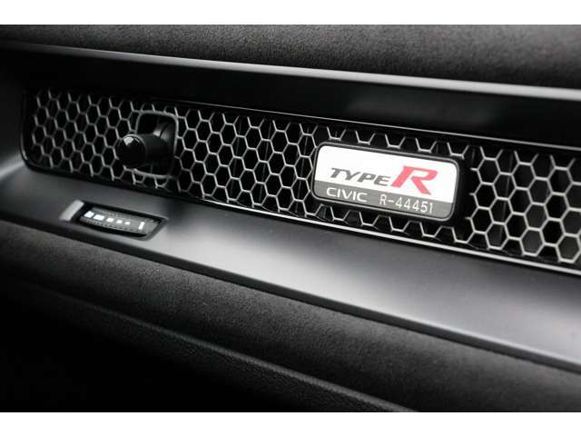 お車の知識がなくても大丈夫です！お気軽にご質問下さい！あなたのお探しの1台がここにあります！