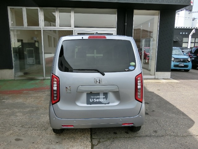 お車はご納車前に、全車点検整備を実施しております。