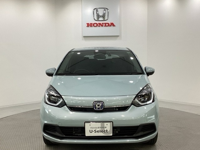 【Honda認定中古車 U-Select】　エンジン、オーディオやカーナビ(社外品は除く）に至るまで保証をお付け致します。全国のホンダディーラーで保証と整備が受けられます。