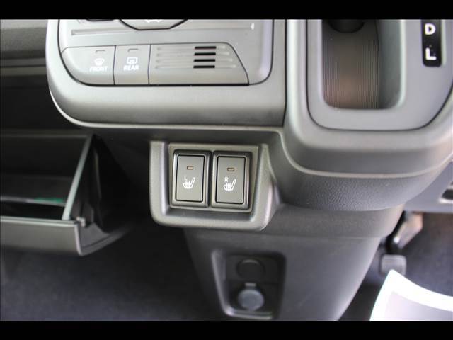 アベカツ自動車ならお車を見て、触って、乗って選ぶことが出来るのでお気に入りのお車がきっと見つかるはずです☆