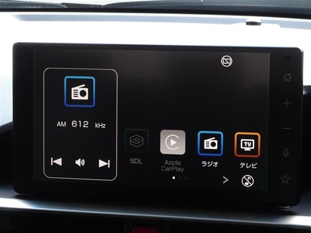 ディスプレイオーディオを装備してます。スマホと連動させると音楽やアプリを楽しむことができます。