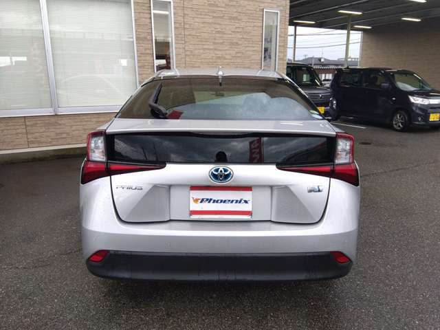 R8/7車検有　走行4万1千　トヨタセーフティセンス　コーナーソナー　メモリーナビ　フルセグTV　バックカメラ　ETC　前後ドライブレコーダー　レーダークルーズ　純正アルミ　LED　ワンオーナー