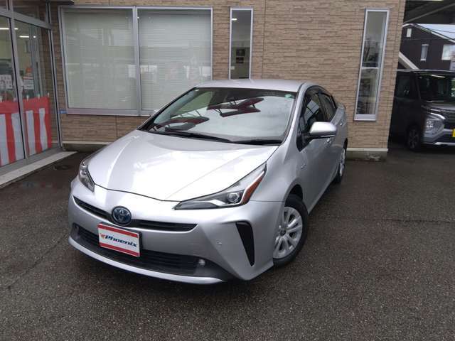 R8/7車検有　走行4万1千　トヨタセーフティセンス　コーナーソナー　メモリーナビ　フルセグTV　バックカメラ　ETC　前後ドライブレコーダー　レーダークルーズ　純正アルミ　LED　ワンオーナー