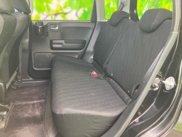 WECARSでは各商談席に大型モニターをご用意しております！見やすい大画面でゆったりと全国の在庫をご覧いただけます！是非ご来店お待ちしております！