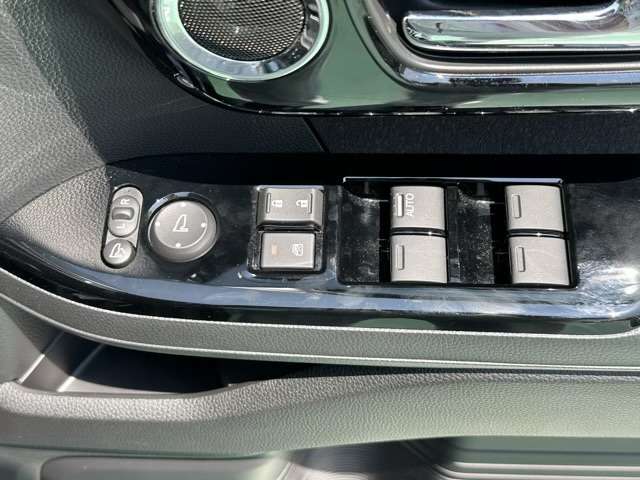 ★納車前に、当社の指定工場で納車前点検を行って納車しますので、安心してお乗りいただけます！もちろん、点検料は車両本体価格に含まれています！