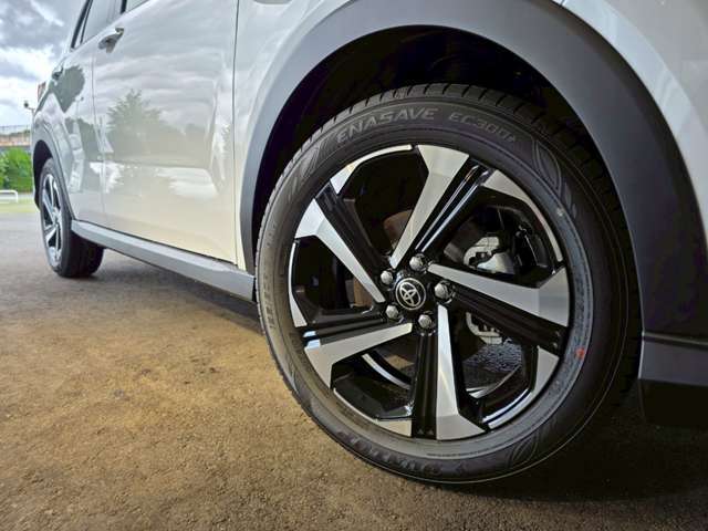 ☆安全装備・衝突軽減ブレーキ付のお車も多数ご用意しております☆詳しくは営業スタッフご相談下さいませ♪