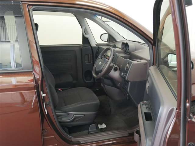 ファブリックで包み込んだベーシックなシートです。通気性が良くて蒸れにくい上に、保温性も高いので冬場でも冷えを感じにくいです♪