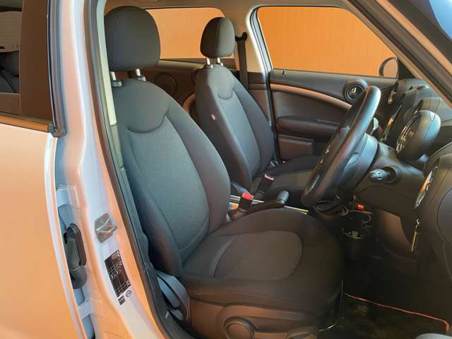 ぜひ厳選したドイツプレミアムブランドのお車を、見て・触って・比べてください！