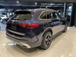 車両は屋内展示しておりますので天候に関係なくごゆっくりコンディションご確認頂けます。車両を倉庫へ保管している場合が御座いますのでご来店前に在庫確認頂けると幸いです。TEL072-784-8800