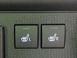 ◆三重県最大級の大型屋内中古車センター♪ヴァーサス鈴鹿店です♪オールジャンルの展示車が盛り沢山です♪在庫の無い車両のオーダーも受け付けます♪電話→059-384-5050までお問合せ下さい◆