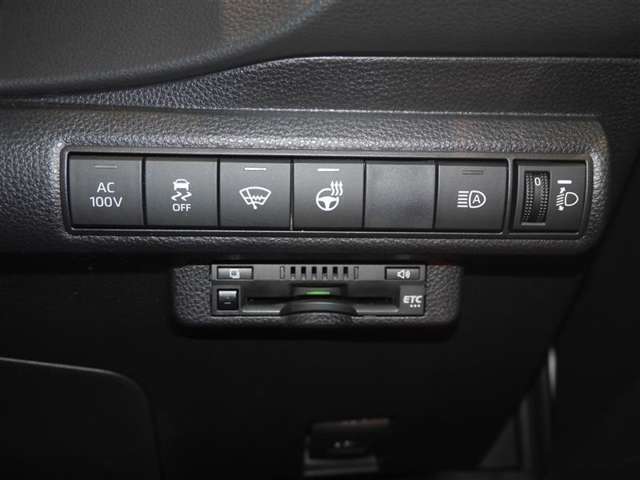 AC100V/VSC　OFF/フロントガラス熱線/ステアリングヒーター/オートマチックハイビーム/ヘッドライト光軸調整