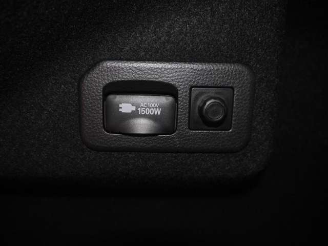 1500Wまで使えるAC100Vコンセント
