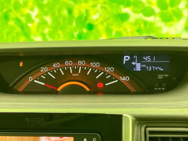 WECARSの展示場では実際に見て、触ってお車をお選びいただけます！知識の豊富な営業スタッフが様々なカーライフをご提案いたします！