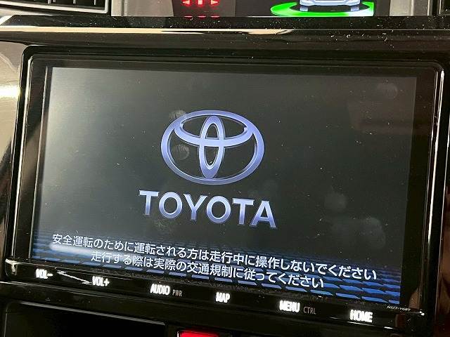 【純正ナビ】地デジもついて多機能なモデルです。最新ナビもお取扱いございます。こだわりの機種などございましたらご相談ください