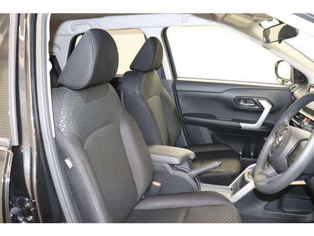 乗り降り多い運転席側からの様子です。