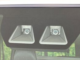 【スマートアシスト】走行中に前方の車両等を認識し、衝突しそうな時は警報とブレーキで衝突回避と被害軽減をアシスト。より安全にドライブをお楽しみいただけます。