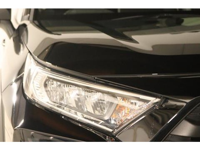 視認性が良く、信頼性も高いLEDヘッドライトです。