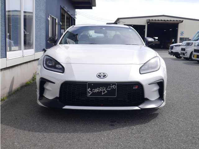 GRエアロでドレスアップしてあるかっこいい86です！