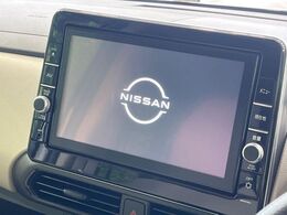 【純正9型ナビ】人気の純正ナビを装備。オーディオ機能も充実しており、Bluetooth接続すればお持ちのスマホやMP3プレイヤーの音楽を再生可能！毎日の運転がさらに楽しくなります！！