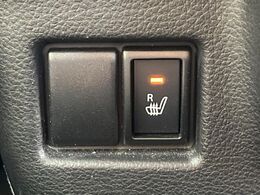 【シートヒーター】寒い日に重宝するシートヒーター！エアコンより早く温まってくれるので寒がりの人も安心ですね♪エアコンの温風は乾燥するから苦手、という方にもをおすすめです。