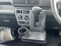 安心の全車保証付き！（※部分保証、国産車は納車後3ヶ月、輸入車は納車後1ヶ月の保証期間となります）。その他長期保証(有償)もご用意しております！※長期保証を付帯できる車両には条件がございます。