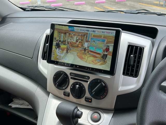 9インチフローティングナビです☆HDMI対応しております。