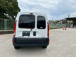 【カングー累計販売台数500台以上】確かな知識と経験を持ったスタッフがカングー選びをサポートさせて頂きます。故障への不安などご質問等ございましたら、何なりとご相談下さいませ。