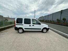 【弊社独自の走行距離無制限保証】細部まで徹底的に点検整備を行うからこそ、自社保証を付帯。『故障を発生させない』という強い拘りで日々営業しております。※保証項目、保証上限額有り。詳細はお問合せ下さい。