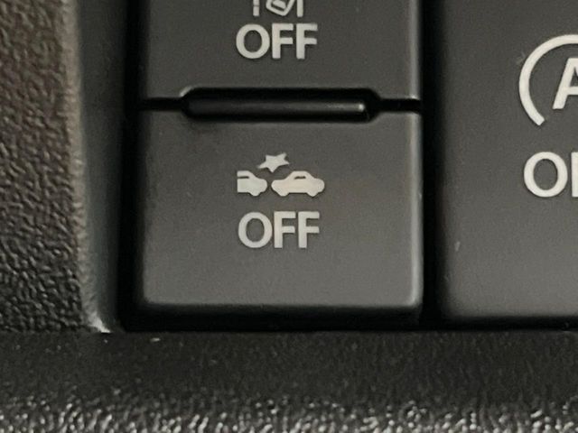 【スズキ　セーフティサポート】走行中に前方の車両等を認識し、衝突しそうな時は警報とブレーキで衝突回避と被害軽減をアシスト。より安全にドライブをお楽しみいただけます。