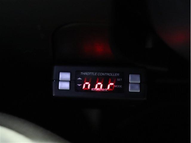 【PIVOT製スロットルコントローラー】エンジンのレスポンスを向上させる役割を果たします。