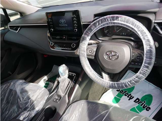 室内は当社オリジナルの洗車ピカピカ工房でピカピカです