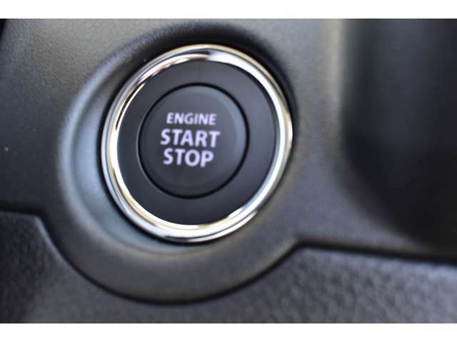 【プッシュスタート】ボタンを押すだけでエンジン起動可能！起動速度も速いので急いでいる時などにも大助かりです！
