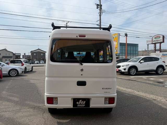 愛車に安心してお乗りいただくために保険のご案内をいたしております。ご不明な点やご相談事などがございましたら、お気軽にお問い合わせください。