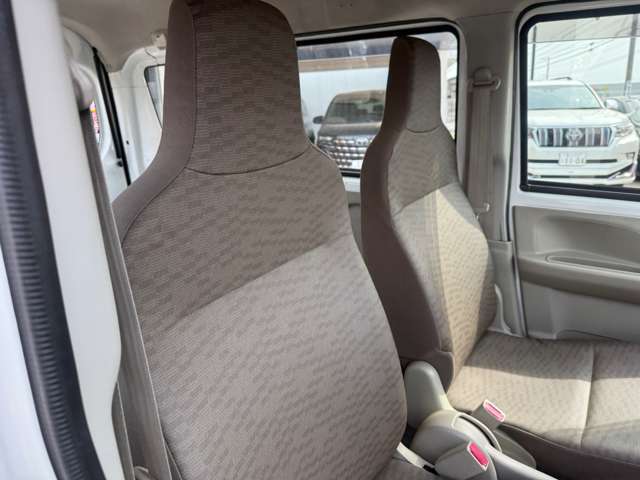 当店の展示車をご覧頂き、誠にありがとうございます。ご来店、またはお電話の際は、【カーセンサーを見た】とお伝え下さい。